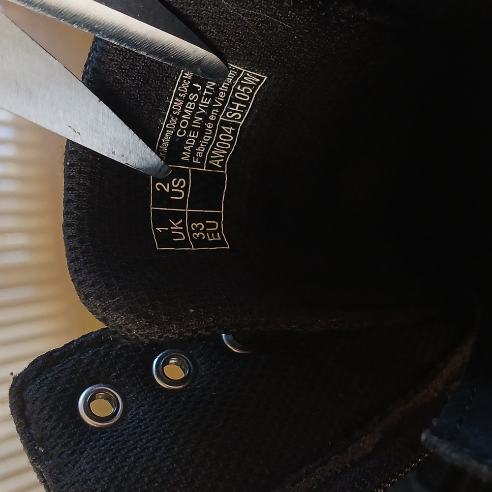 DR. MARTENS boots - Picture 8 of 8